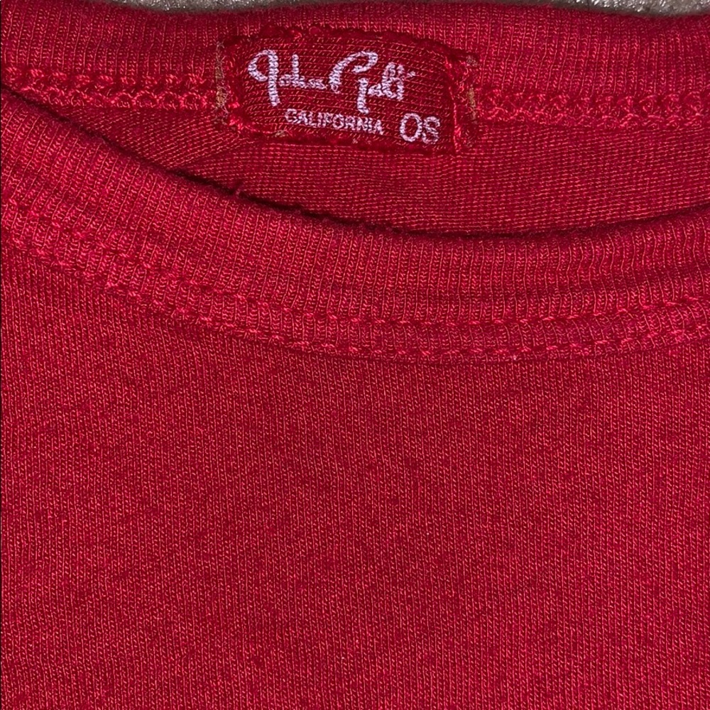 Red t-shirt with alien patch - Picture 3 of 4